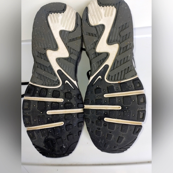 NIKE Air Max Excee - Picture 4 of 13